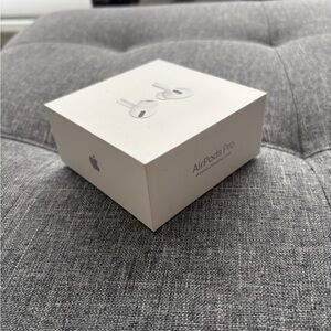 Apple AirPods Pro With Box - White